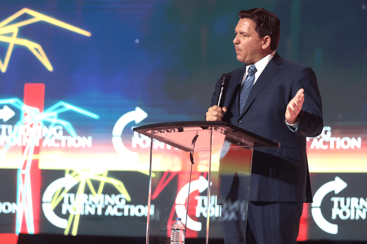 Governor Ron DeSantis speaking with attendees at the 2022 Student Action Summit at the Tampa Convention Center in Tampa, Florida, July 22, 2022. (Gage Skidmore)