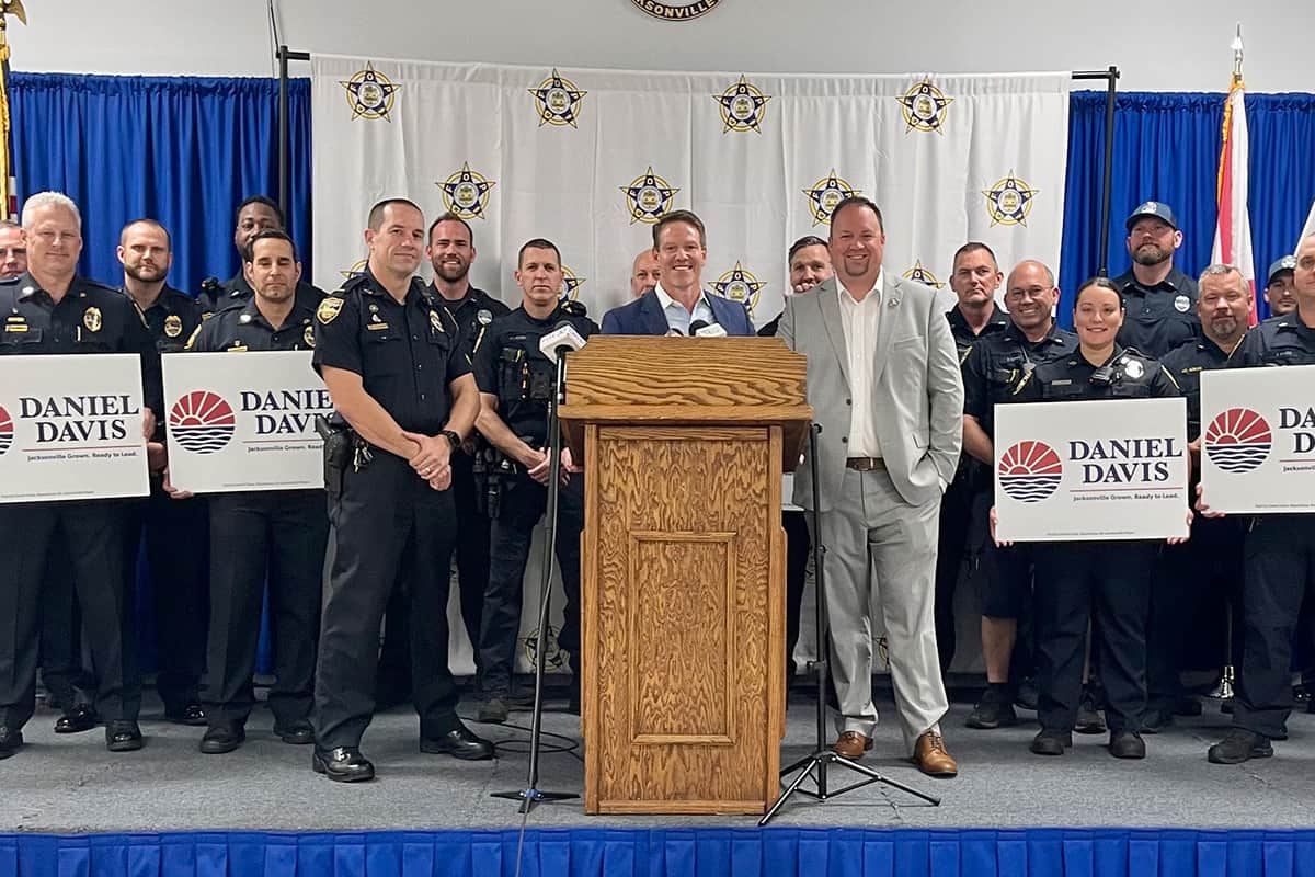 Daniel Davis receives endorsement from Fraternal Order of Police in the race for Jacksonville mayor, Jacksonville, Jan. 9, 2023
