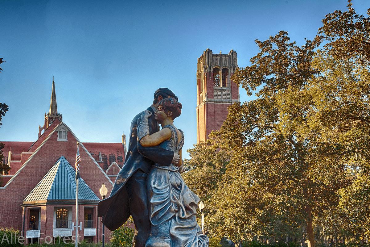 Artist J. Seward Johnson Jr. created the sculpture of 20-foot-tall sculpture of a couple dancing on University of Florida's Plaza of the Americas, Gainesville, Fla., Nov. 25, 2012. (Photo/Allen Forrest, Flickr)