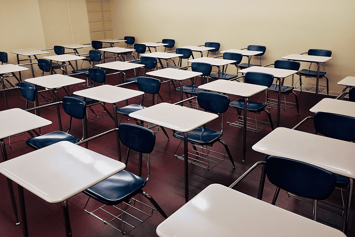 School classroom. (Photo/WOKANDAPIX, Pixabay)