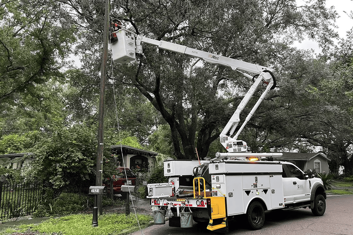 Linemen work to restore power after Hurricane Idalia, Aug. 30, 2023. (Photo/Gov. Ron DeSantis' office)