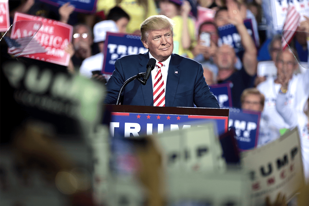 Former President Donald Trump at campaign rally in Prescott Valley, Ariz., Oct. 4, 2016. (Photo/Gage Skidmore, Flickr)