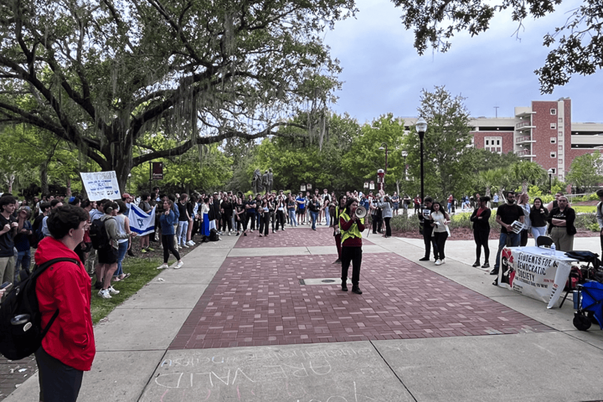 Students for a Democratic Society confront pro-Israel counter-protestors at Florida State University in Tallahassee, Fla., Oct. 11, 2023. (Photo/Florida’s Voice)
