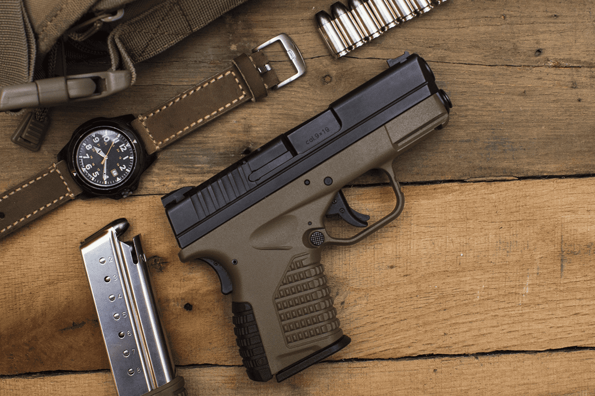 Handgun on a table, July 15, 2018. (Photo/Click-Delete-Repeat, Pixabay)