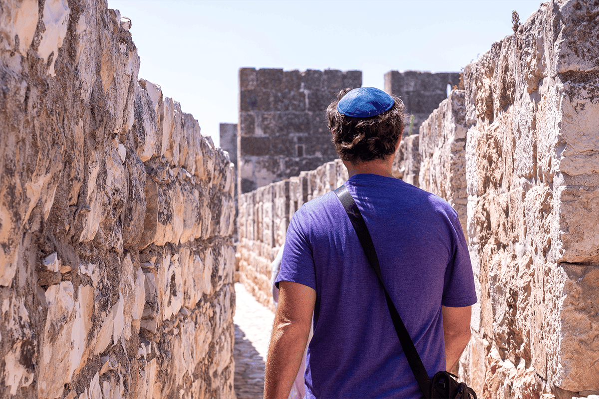 A Jewish man walking along the Old City of Jerusalem, Sept. 28, 2019. (Photo/Joshua Sukoff, Unsplash)