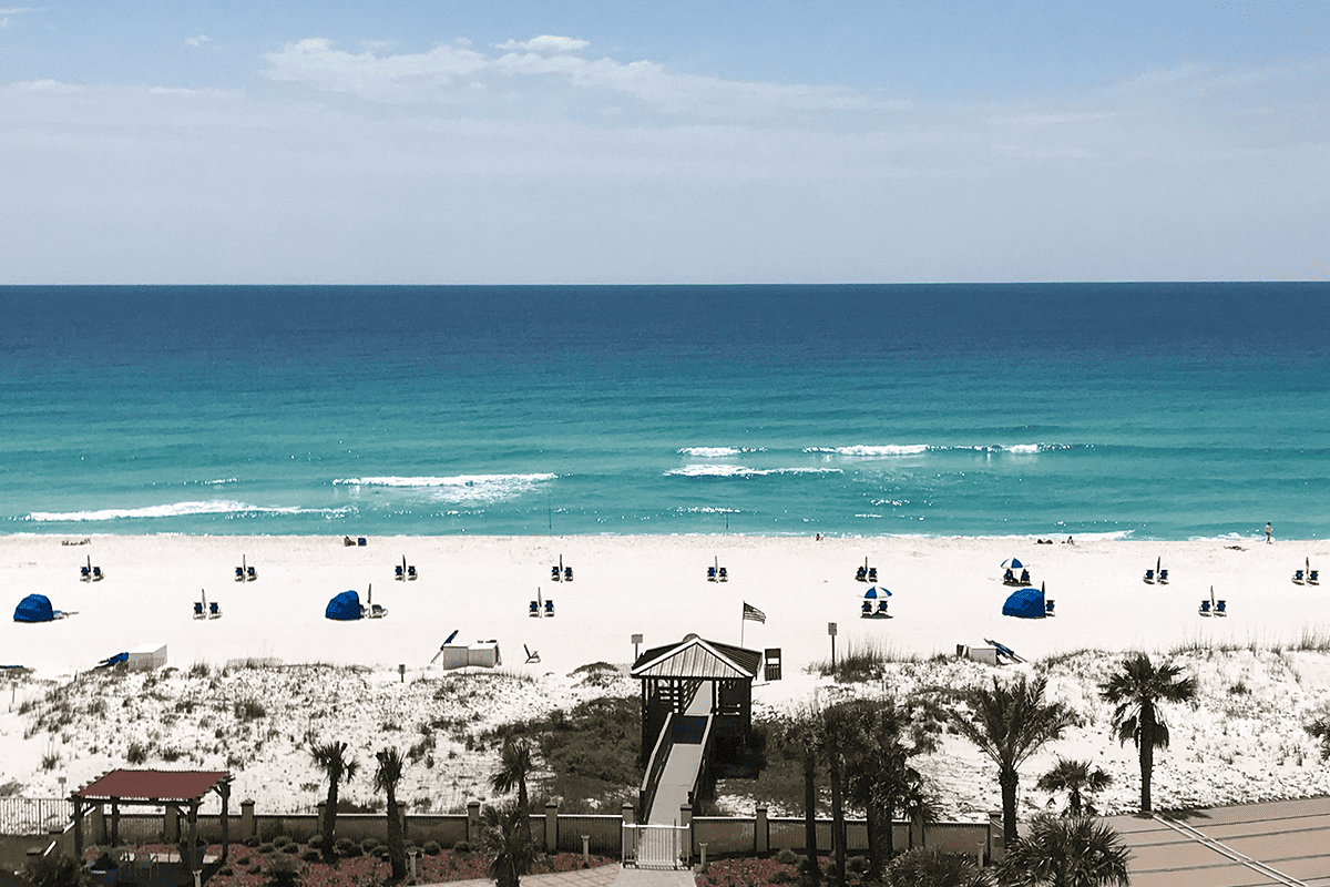 Beach in Gulf Breeze, Fla., April 15, 2018. (Photo/Debby Hudson, Unsplash)