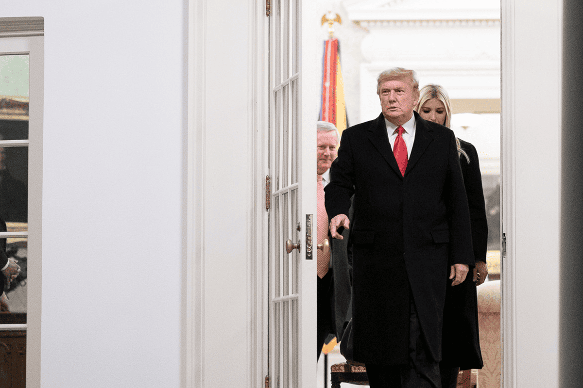 <a href=https://www.flickr.com/photos/whitehouse45/50803981162/>President Donald Trump walks from the Oval Office to board Marine One on the South Lawn of the White House, Washington, D.C., Jan. 4, 2021.</a> (Photo/Trump White House Archived, Flickr)