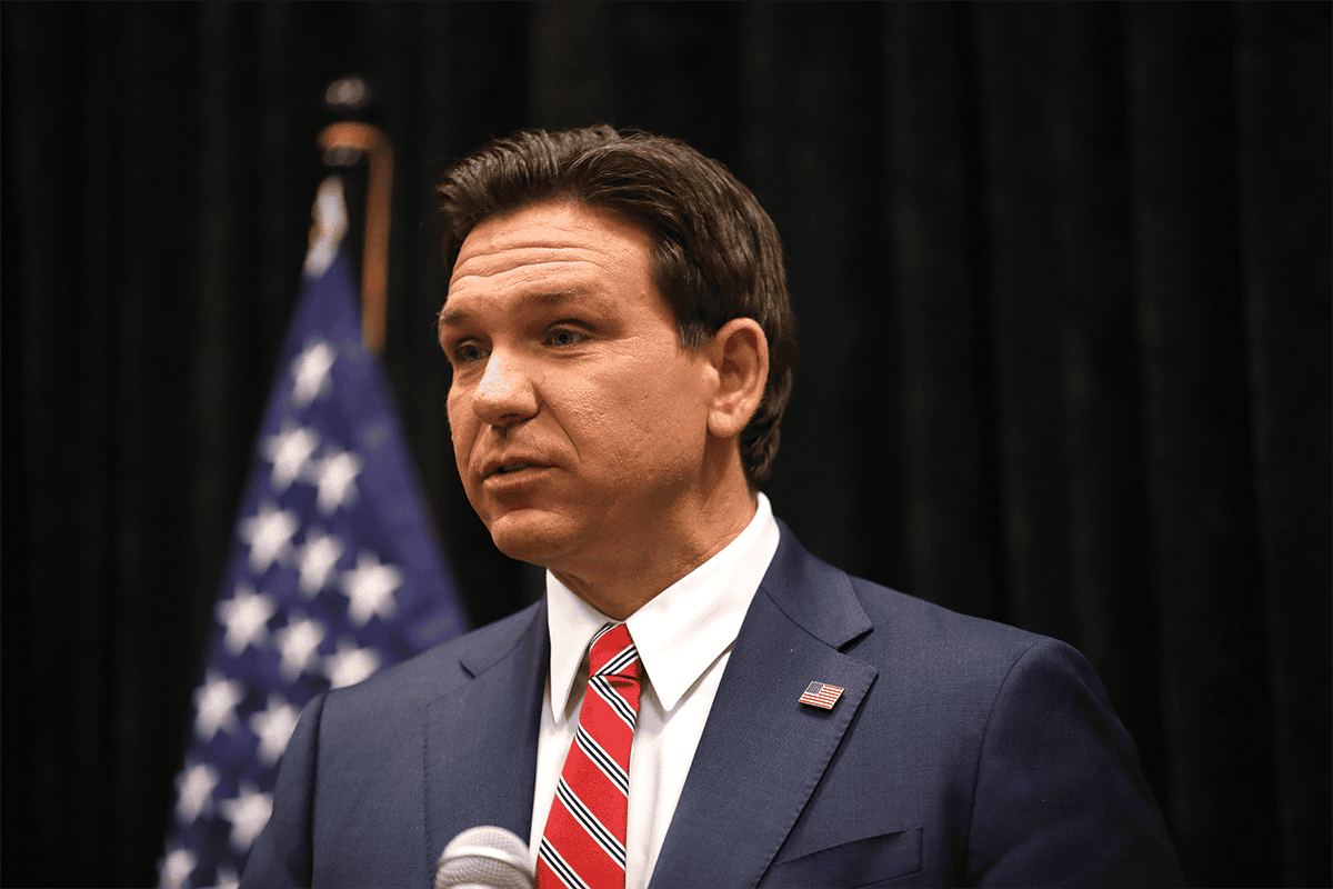 <a href=https://www.flickr.com/photos/gageskidmore/53455012399>Gov. Ron DeSantis speaking with the media at a press conference after a town hall hosted by Fox News at the Sheraton West Des Moines in West Des Moines, Iowa, Jan. 9, 2024.</a> (Photo/Gage Skidmore, Flickr)