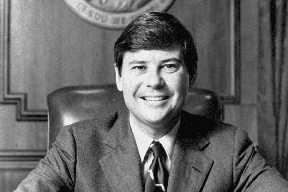 Portrait of former Florida Gov. Bob Graham. (Photo/Florida Memory)